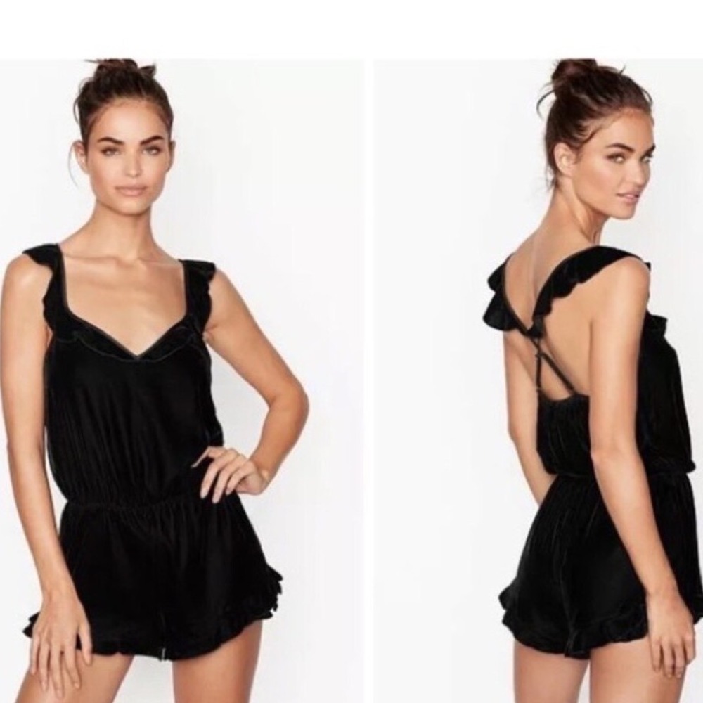 Victoria's Secret Romper Women XS Black Velvet‎ Ruffle Trim Fairy Goth